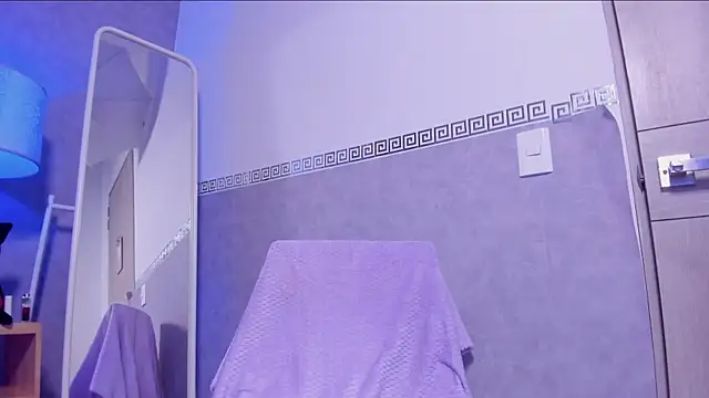 RoxaneBrown live
