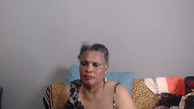 GrandBustyMelon live