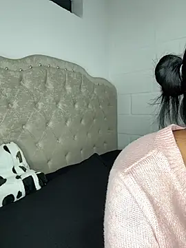 DaniRivers_ live
