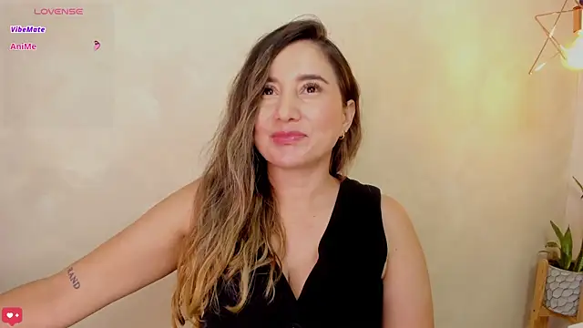 Angela_smile live