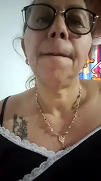 Ladymilf12 live