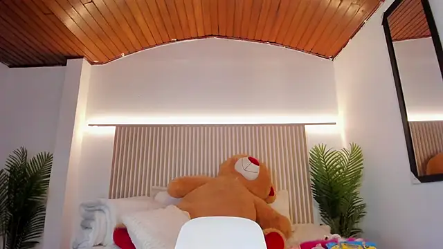Milu_blossom live