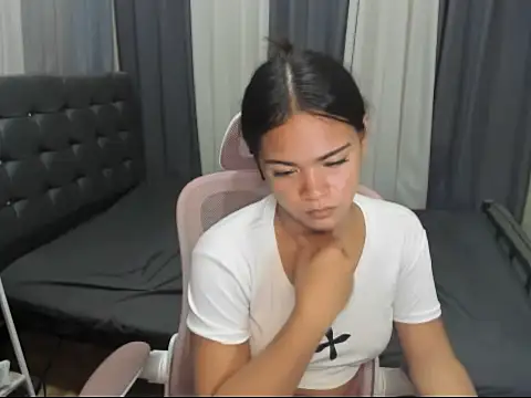 Seductive_rein live