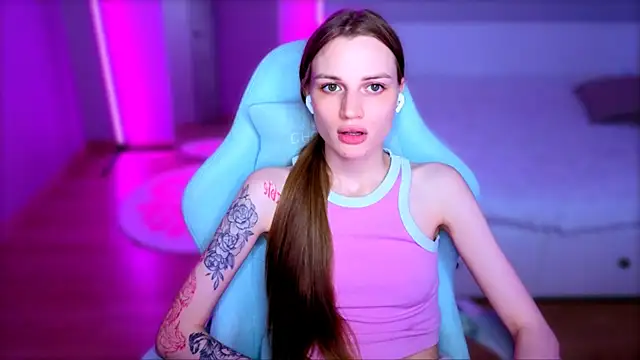 StellaLawless live