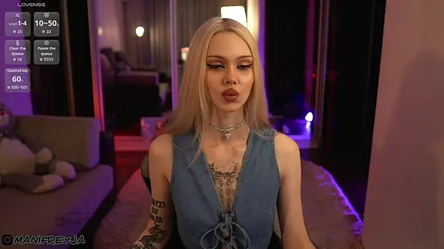 ManiFreyja live