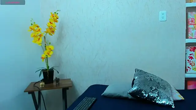 ChloeSmith9 live