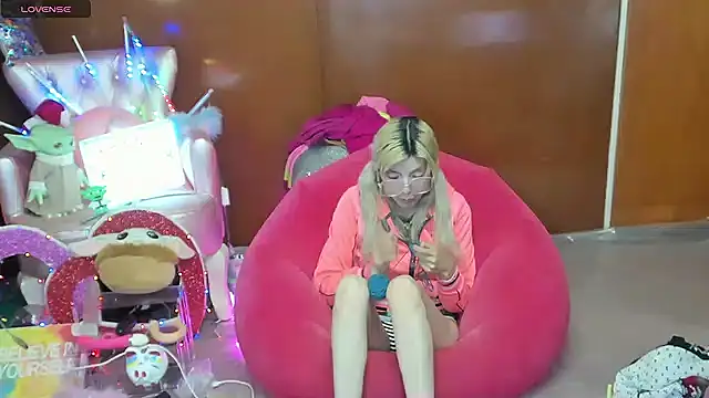 Skinygirl live