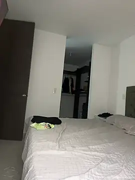 Julian_victoriacollins live