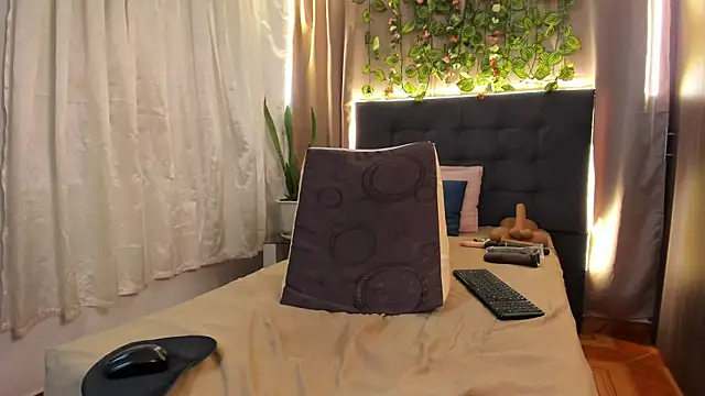 Delilah_85 live