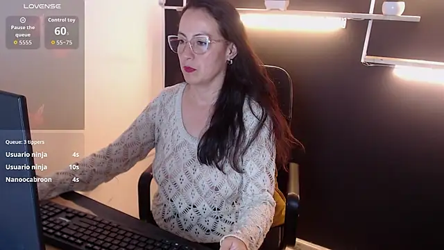 Lauryn_Jones live