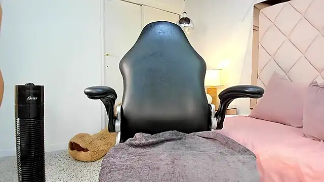 chloe_rhoades profile