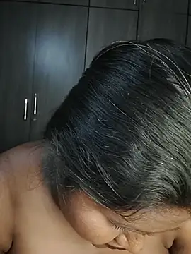 horny_diana live