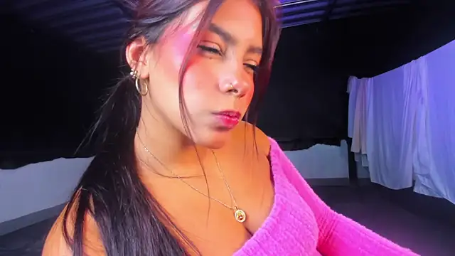 SiennaMoore live