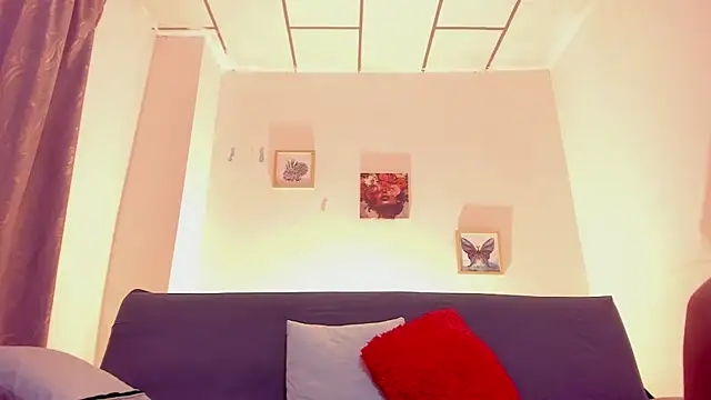 Alana_Dolly_ live