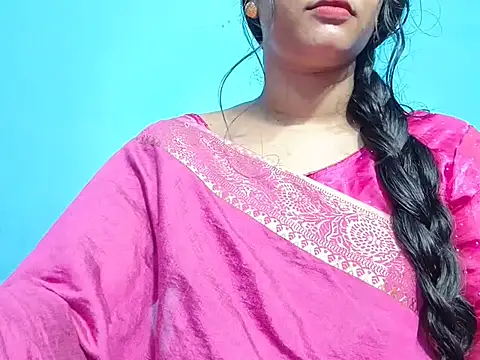 Adhiti_1 live