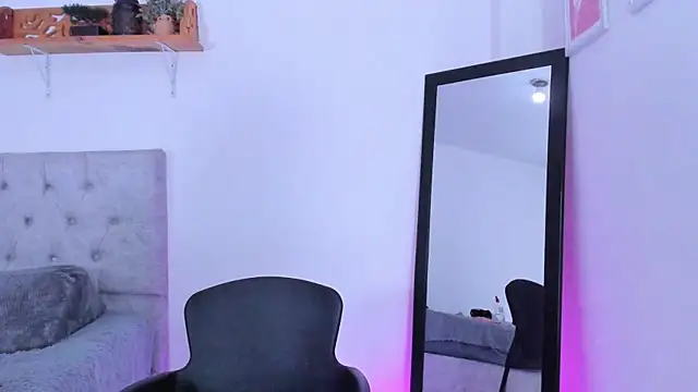 Samara_Monroe live