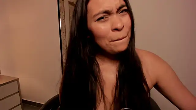allie_bruce live