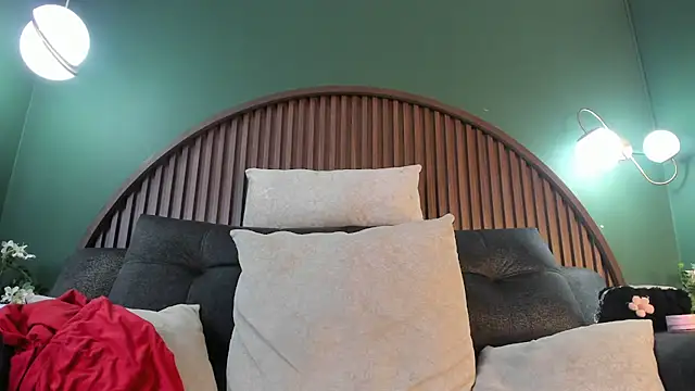 shannel__queen live