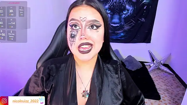Nicolle_Ruizz live