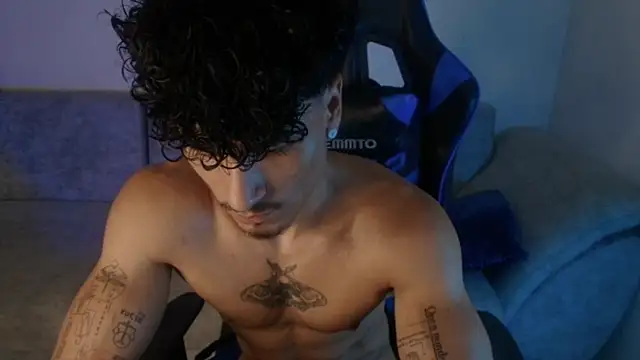 Thomas_Fit1 live