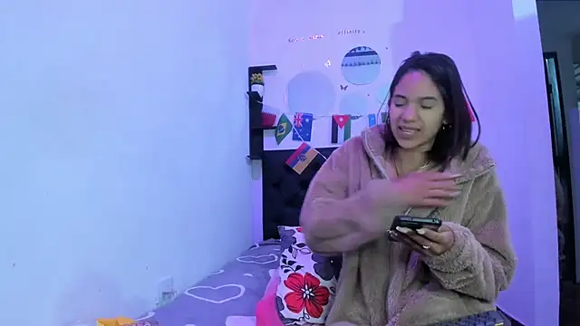 sapphire_brown20 live