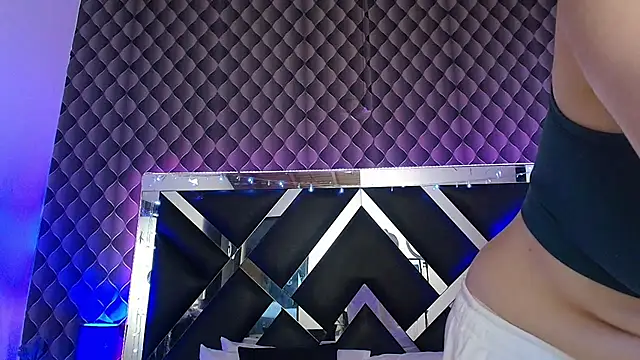 victoriaa_lee_ live