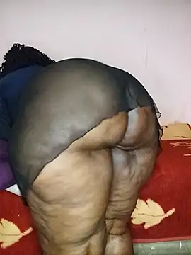 Sweetblackassxxx505 live