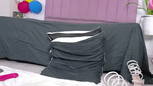 Shanntal_ live