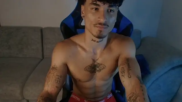 Thomas_Fit1 live