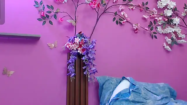 skinnybarbie022 live