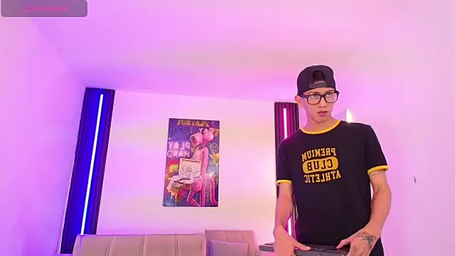 Marcus_and_Tony live