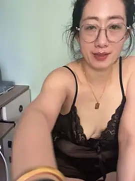weiwei103 live