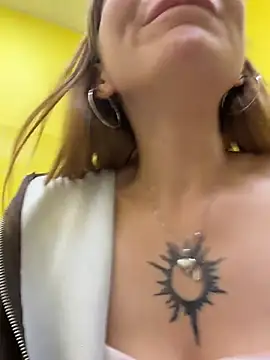 FlashTitsRoyal live