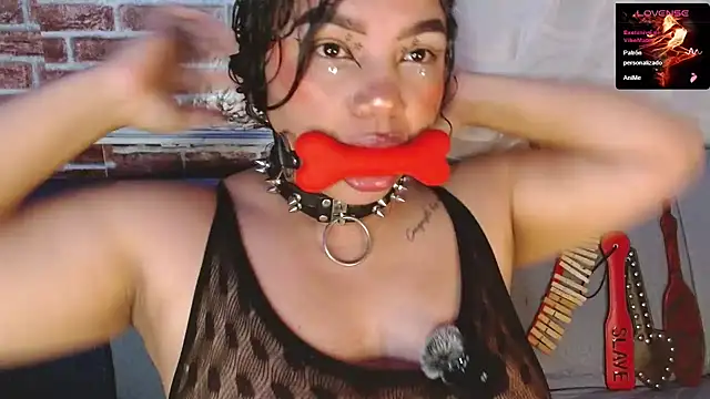 emma_bdsm_ live