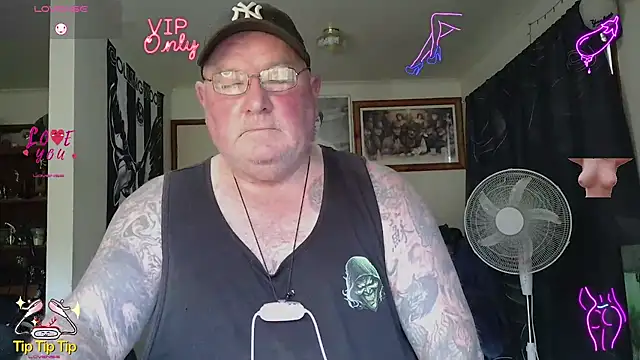 KINKYBLUEYES69 live