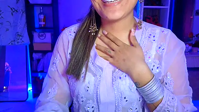 _Maanvi_ live