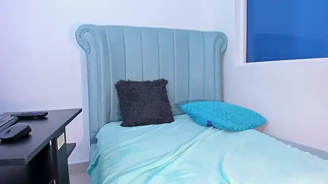 LexiCutee live