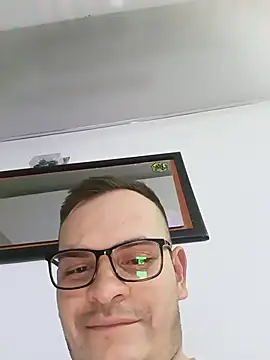 Edwin_Q live