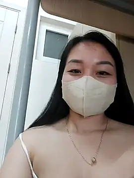 Laurie369 live