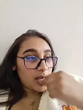 Mia_skyy18 live