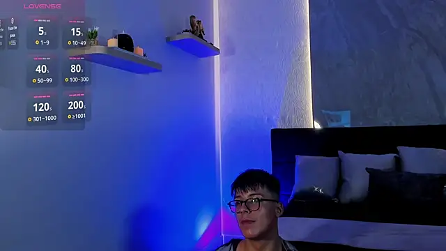 Jake_Lauren live