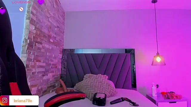 BRIANA_Z live