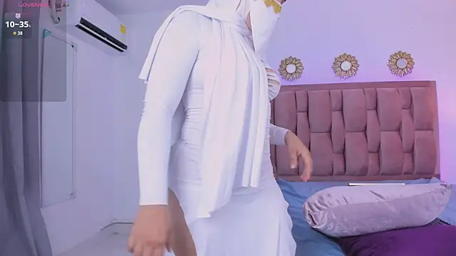 AylaNoir live