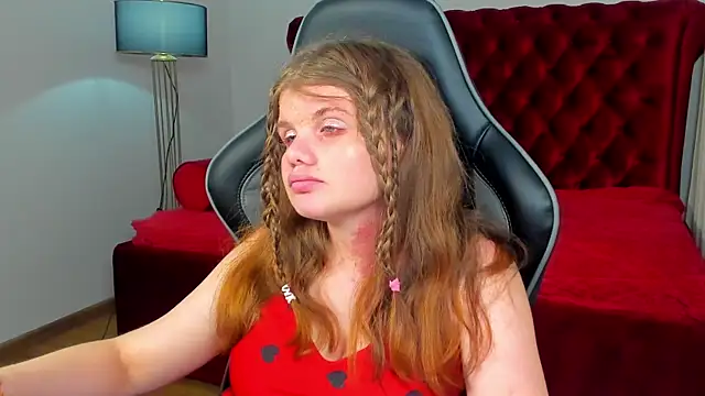 ChloeHalses live