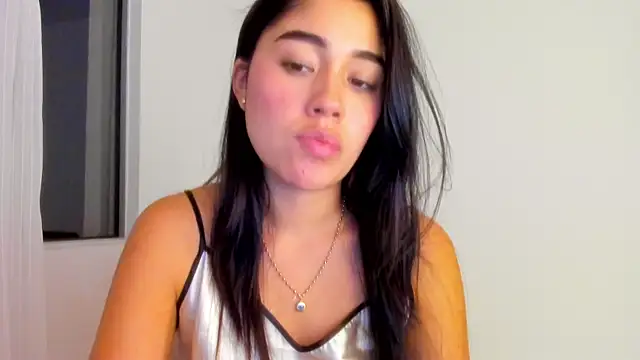 AriaMontgomery live