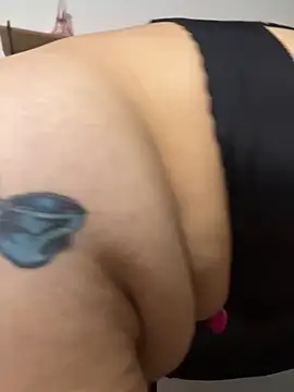 Lesly_10- live