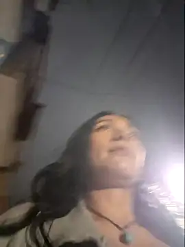 Eveelync25_ live
