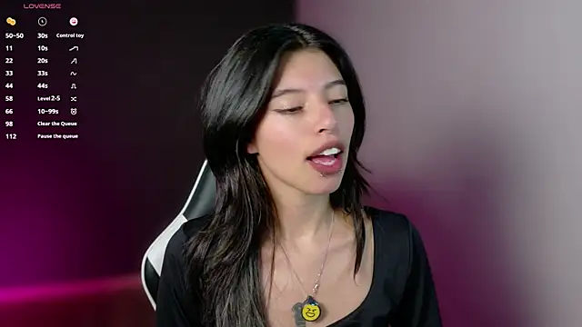 NanakoDollx live