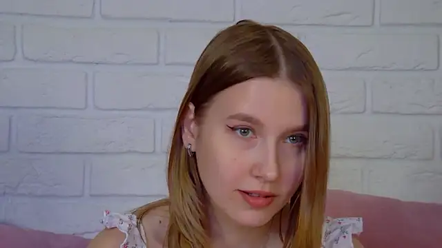 LiliLinn live