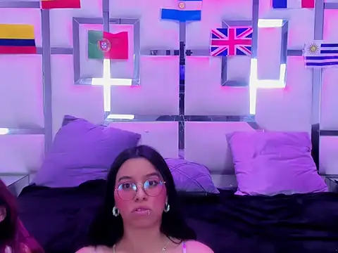 NahomiCooper live